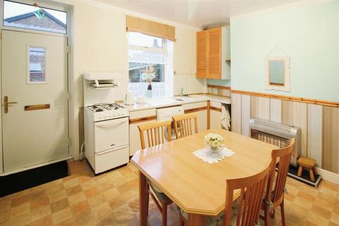 2 bedroom terraced house for sale, Wood Lane, Leeds LS26