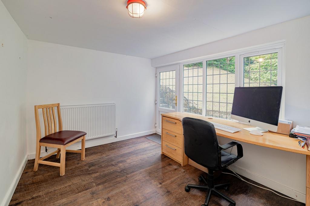 Study / reception (annex)