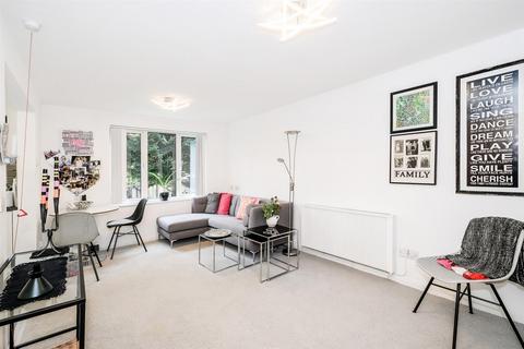 1 bedroom retirement property for sale, Westminster Court, Cambridge Park, Wanstead