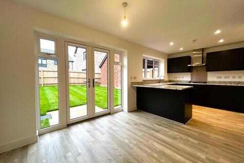 4 bedroom detached house to rent, Altay Gardens, Whitehouse Park