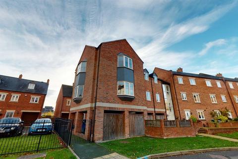 3 bedroom apartment to rent, St Julians Crescent, Shrewsbury