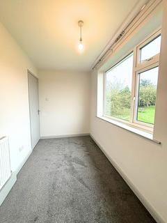 2 bedroom flat to rent, Park Crescent, Washingborough, LN4