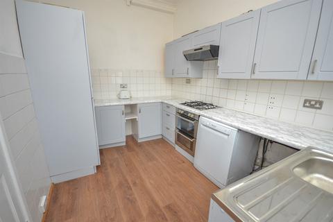 3 bedroom terraced house to rent, Osborne Avenue, South Shields