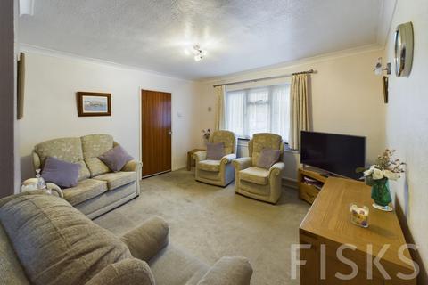 3 bedroom semi-detached house for sale, Hatley Gardens, Benfleet, SS7