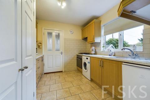 3 bedroom semi-detached house for sale, Hatley Gardens, Benfleet, SS7