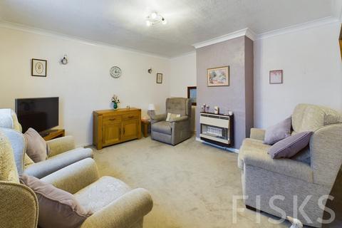 3 bedroom semi-detached house for sale, Hatley Gardens, Benfleet, SS7