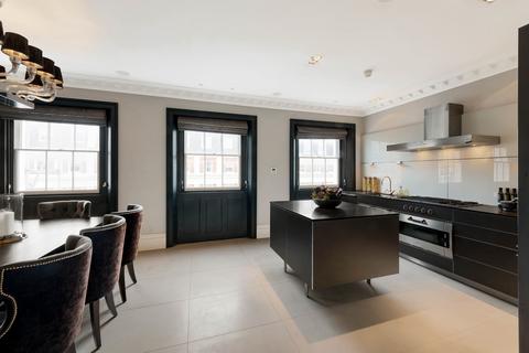 3 bedroom penthouse for sale, Eaton Place Belgravia SW1X