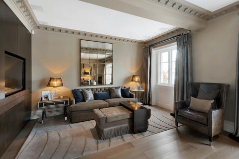 3 bedroom penthouse for sale, Eaton Place Belgravia SW1X