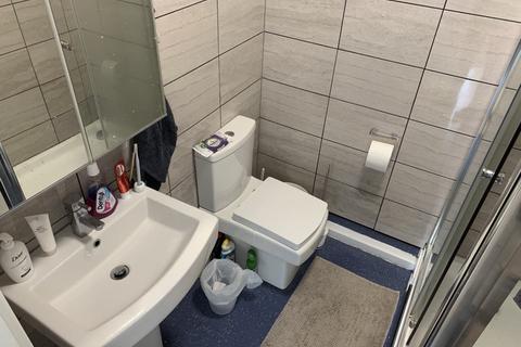2 bedroom apartment to rent, Leeds LS2