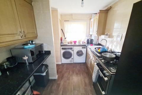 2 bedroom end of terrace house for sale, Longhill Walk, Moston