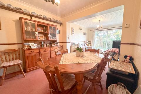 36 Masefield Avenue, Borehamwood, WD6 2HQ