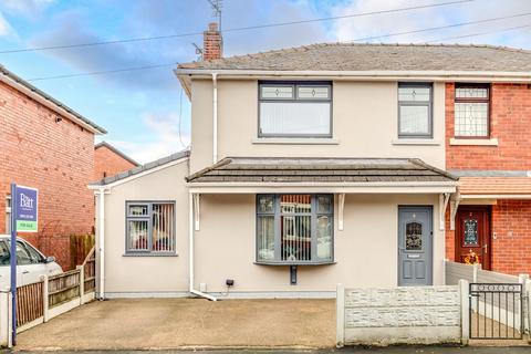 4 bedroom semi-detached house for sale, Repton Avenue, Wigan WN3