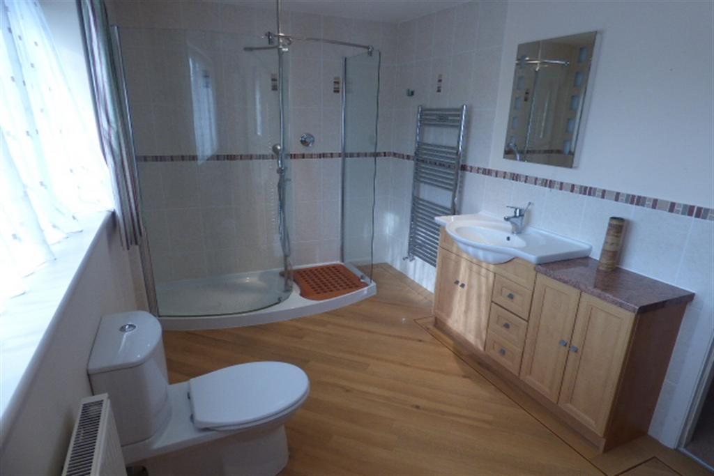 En Suite Shower Room