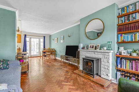 2 bedroom end of terrace house for sale, Thames Street, Hampton, TW12