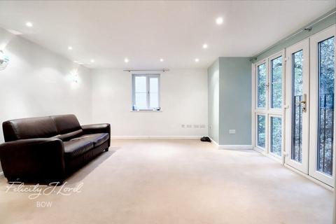 2 bedroom apartment to rent, Wellington Way, London