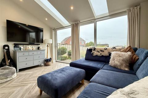 2 Arlington Close, Royton, Oldham, OL2 5NP