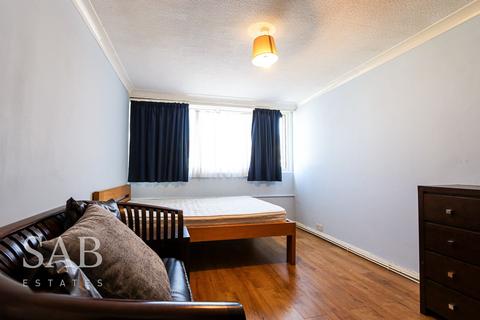 2 bedroom flat for sale, Lady Margaret Road, Southall, UB1