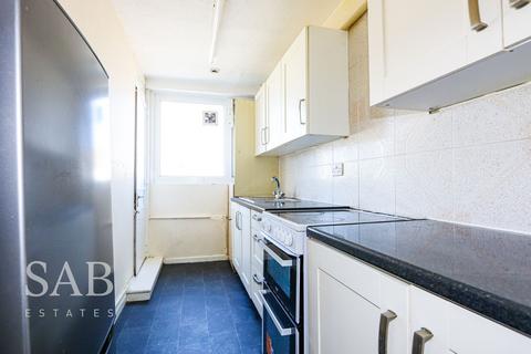 2 bedroom flat for sale, Lady Margaret Road, Southall, UB1