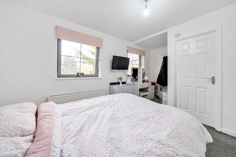 3 bedroom maisonette for sale, Slough,  Berkshire,  SL1