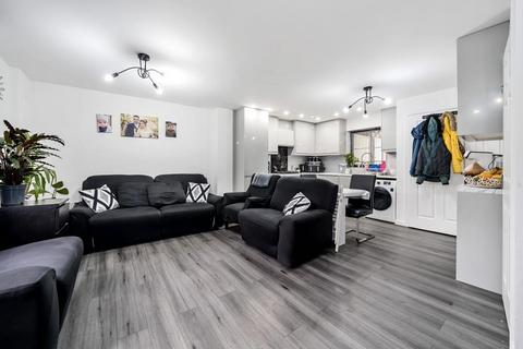 153 Windmill Road, Slough, SL1 3SW