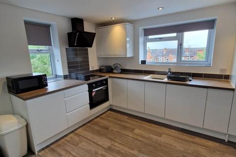 2 bedroom flat to rent, Peet Street, Derby,