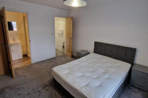 2 bedroom flat to rent, Peet Street, Derby,