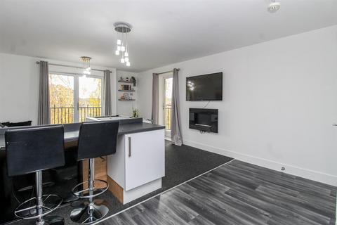 2 bedroom flat for sale, Textile Street, Dewsbury WF13