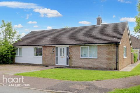 4 bedroom detached bungalow for sale, Majors Close, Chedburgh, Bury st edmunds