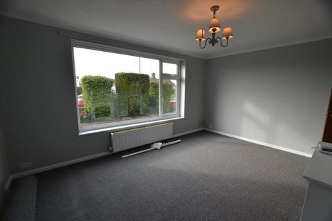 3 bedroom detached bungalow to rent, Ellwood Avenue, Peterborough, PE2