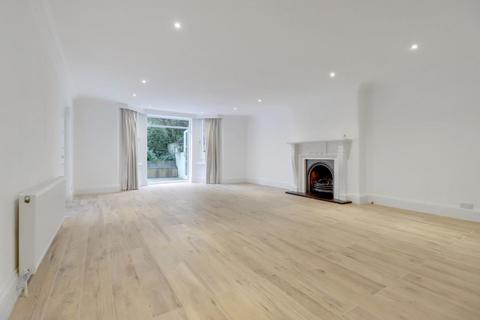 3 bedroom flat to rent, Sutherland Avenue, London, W9