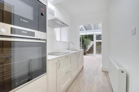 3 bedroom flat to rent, Sutherland Avenue, London, W9