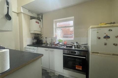 1 bedroom flat to rent, Highfield Street, Leicester, LE2