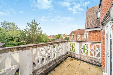 3 bedroom flat for sale, Fairlawns, Southampton SO31