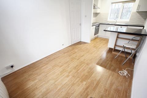 1 bedroom flat for sale, Copthorne Mews, Hayes, UB3