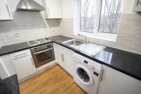 1 bedroom flat for sale, Copthorne Mews, Hayes, UB3