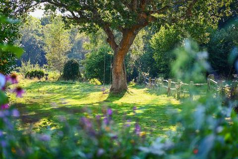 8 bedroom country house for sale, Dewlands Hill, Rotherfield TN6