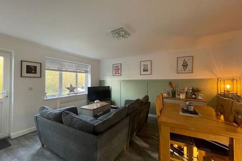 1 Clos Gwili, Cwmgwili, Llanelli, SA14 6AQ