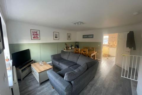 1 Clos Gwili, Cwmgwili, Llanelli, SA14 6AQ