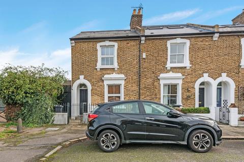 2 bedroom semi-detached house to rent, Chalford Road, West Dulwich, London, SE21