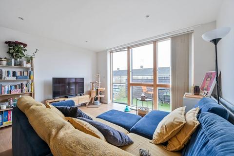 2 bedroom flat to rent, Violet Road, Bow, London, E3