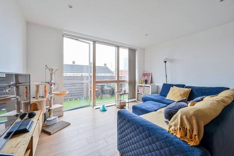 2 bedroom flat to rent, Violet Road, Bow, London, E3