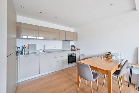 2 bedroom flat to rent, Violet Road, Bow, London, E3