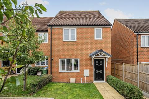 3 bedroom end of terrace house for sale, Adams Close, Buckingham, Buckinghamshire