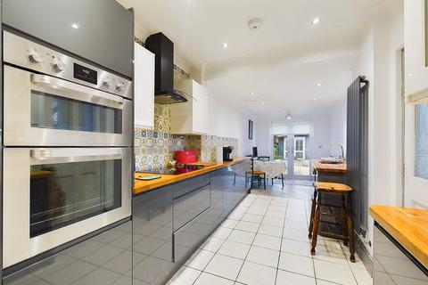 76 Calton Road, Gloucester, GL1 5DY