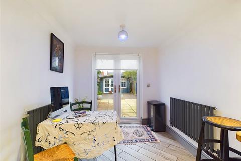 76 Calton Road, Gloucester, GL1 5DY