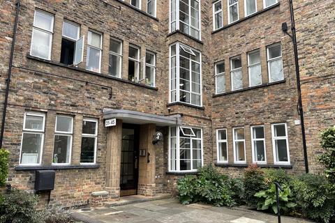 3 bedroom flat to rent, Lee Terrace , Blackheath SE3