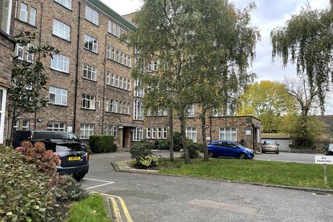 3 bedroom flat to rent, Lee Terrace , Blackheath SE3