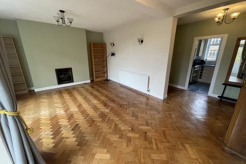 3 bedroom flat to rent, Lee Terrace , Blackheath SE3