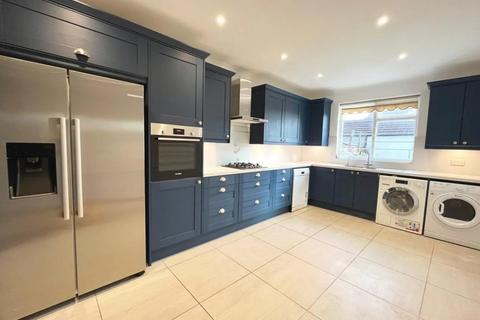 3 bedroom detached house for sale, Oxgate Gardens, Dollis Hill, NW2