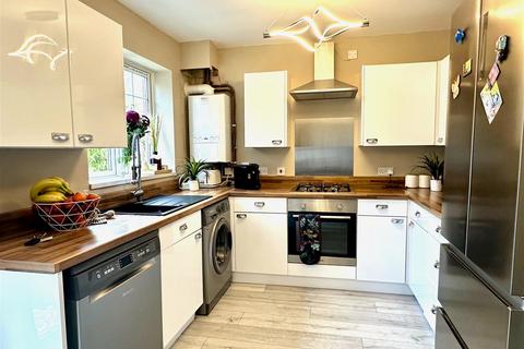 3 bedroom end of terrace house for sale, Ryedale, Elloughton, Brough